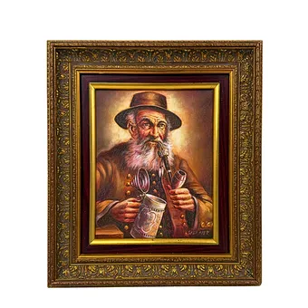 WERNER. ÖLGEMÄLDE EINES MANNES MIT PFEIFE UND BIERKRUG IN EINEM VERZIERTEN HOLZRAHMEN GEFASST.
