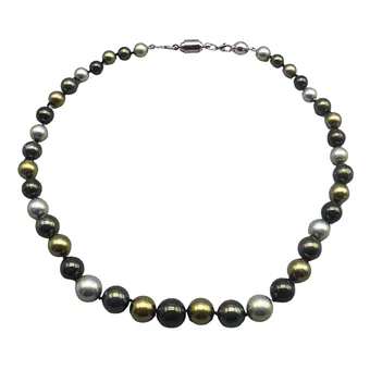 Collier de perles avec fermoir en argent 925.