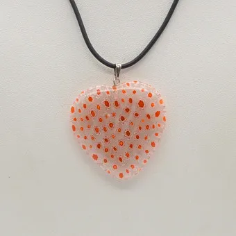 Murano glazen collier, transparant hart met rood-witte millefiori bloemen, handgemaakt, vintage.