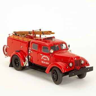Feuerwehrauto mit Holzleiter, Metallmodell.