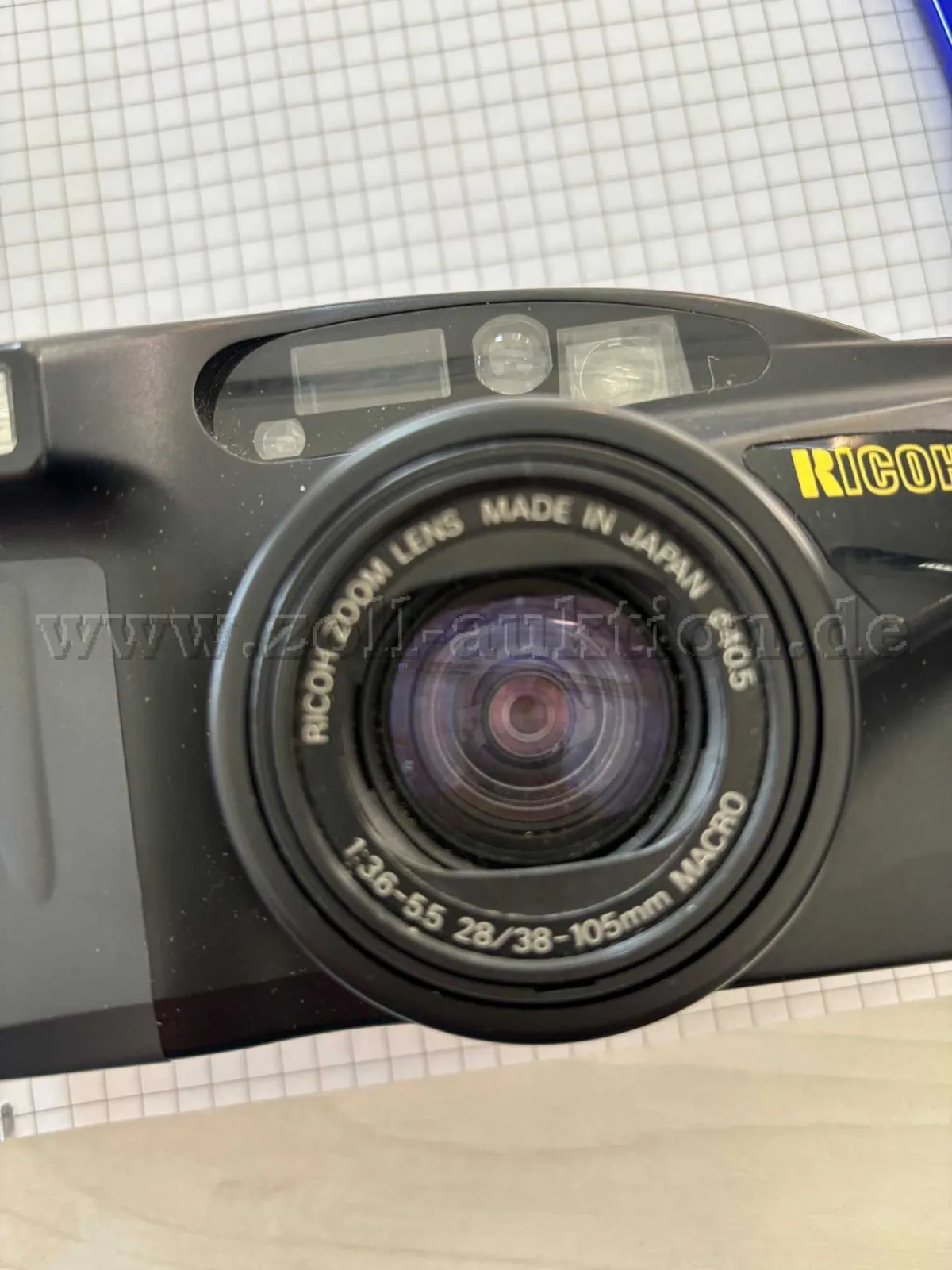 1 Digitale Fotokamera "Ricoh" RZ 105