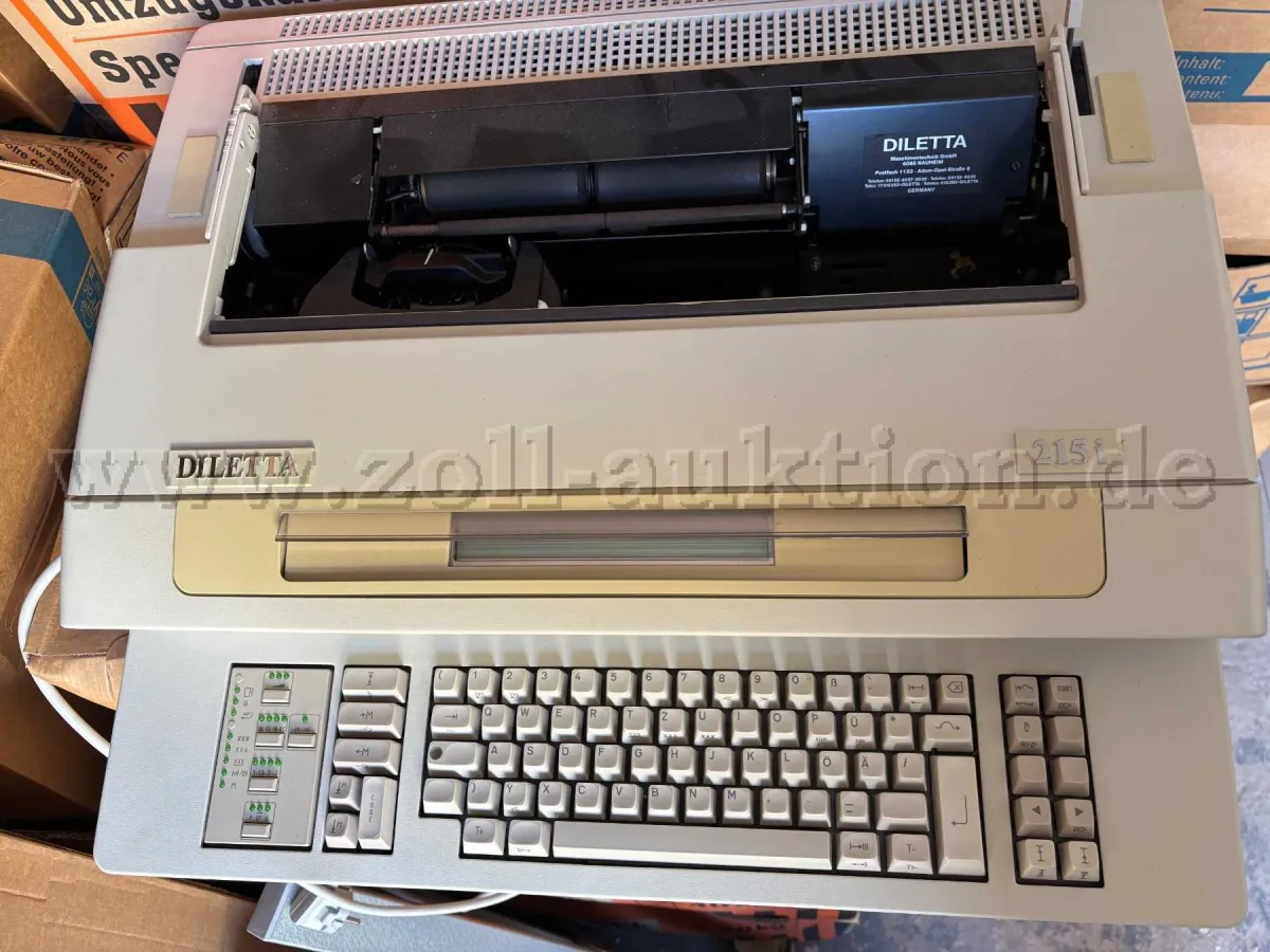 1 Pass-Schreibmaschine DILETTA 215i