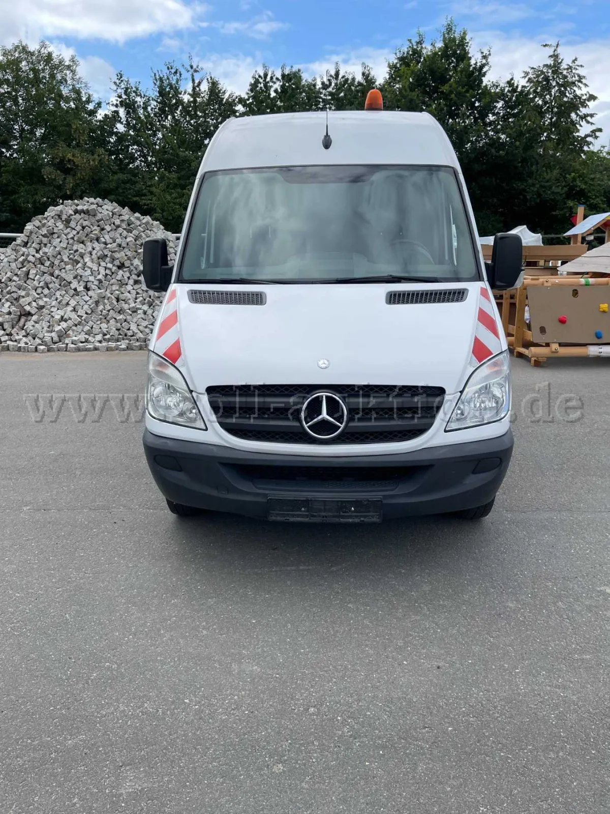 1 Mercedes Benz Sprinter fourgon