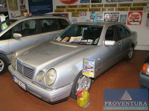 Voiture MERCEDES-BENZ E 250 Turbodiesel Avantgarde W210 ancien propriétaire Dragan Prgesa ("Die Autohändler" - RTL)