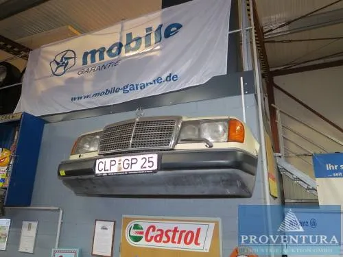 Frontpaneel van een Mercedes W214