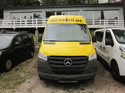 Fourgon, marque Mercedes-Benz, type Sprinter 214 CDI, première immatriculation 03.12.2020, prochain contrôle technique février 2027, ID véhicule W1V9106211P298239