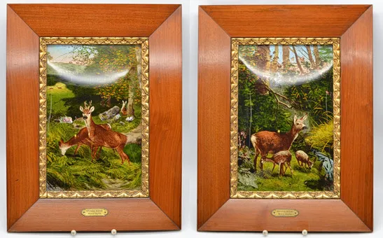 Christian Kröner (1838-1911). "Wald-Idylle", paire de tableaux, peinture sur verre bombé, incrustations de nacre, cadre fait main, fin 19e siècle, signé et inscrit.