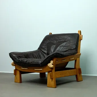 MAISON REGAIN. Pripisováno, brutalistické křeslo / lounge chair, dub, kůže, 70. léta, Francie.