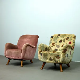 BERGA MOBLER. two armchairs / cocktail armchairs, beech, fabric, 1940-1950s, Sweden (2).