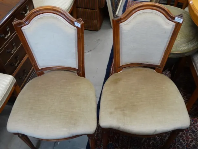 2 Stühle