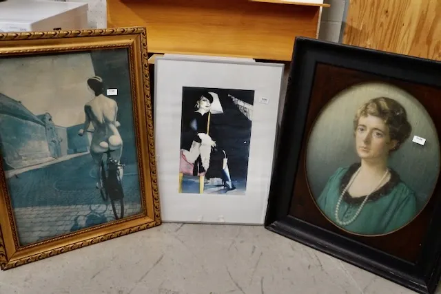 3 tableaux "Femmes"