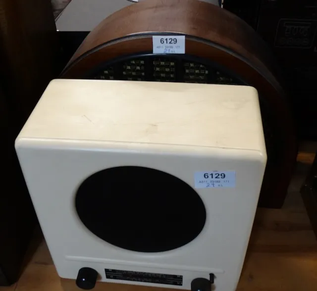 2 vieilles radios