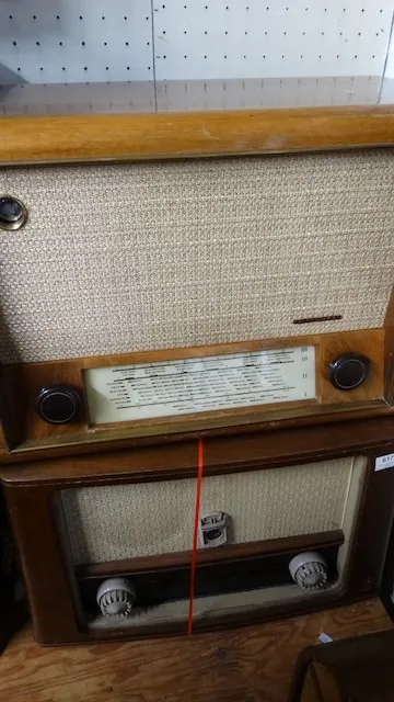 2 old radios