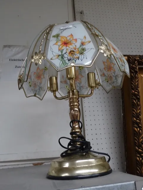 1 lampa stołowa