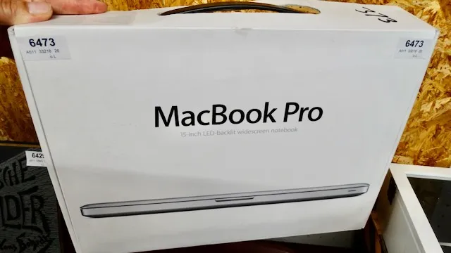 1 MacBook