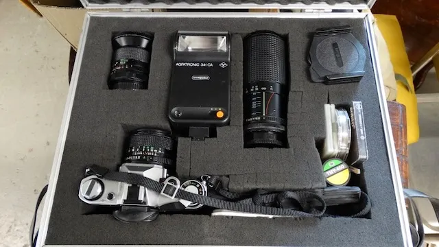 1 camera in a case