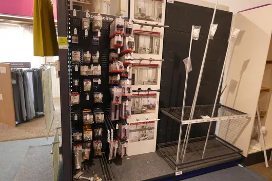 Lot d'accessoires de rideaux