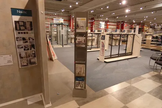 Présentoir à prospectus