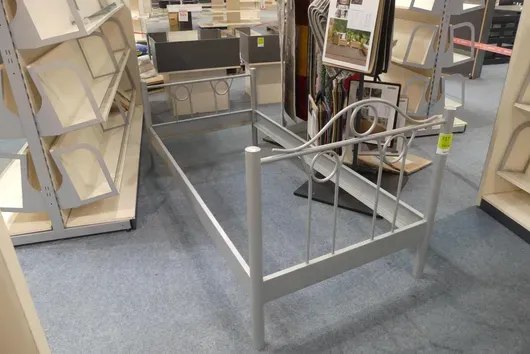 Bar bed frame