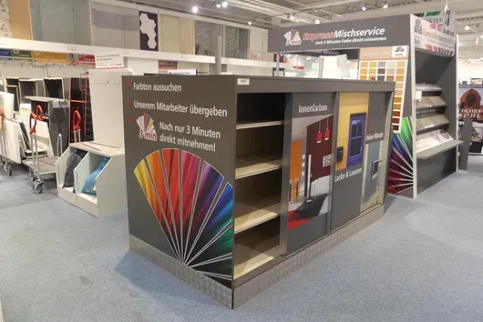 Shelving unit, without contents