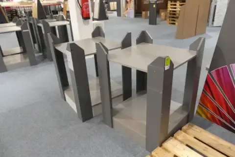 2x table/shelf
