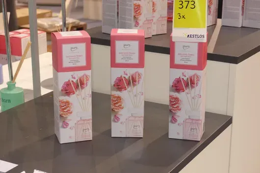 3x ipuro - Essentials room fragrance "lovely flowers", with reed sticks