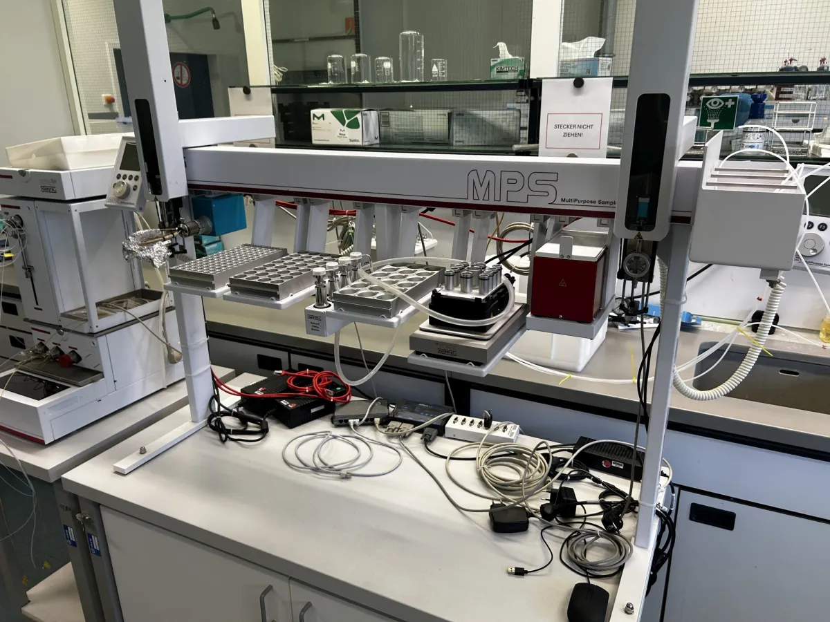 Festphasenextraktion Gerstel SPExos + MultiPupose Sampler