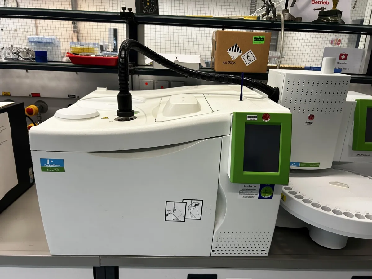 Gas chromatograph PERKIN ELMER Clarus 580