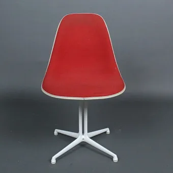 CHARLES EAMES. pro Hermann Miller, židle, model '' La Fonda '', textil, 60. léta.