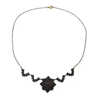 ANTIKES BÖHMISCHES GRANATCOLLIER.