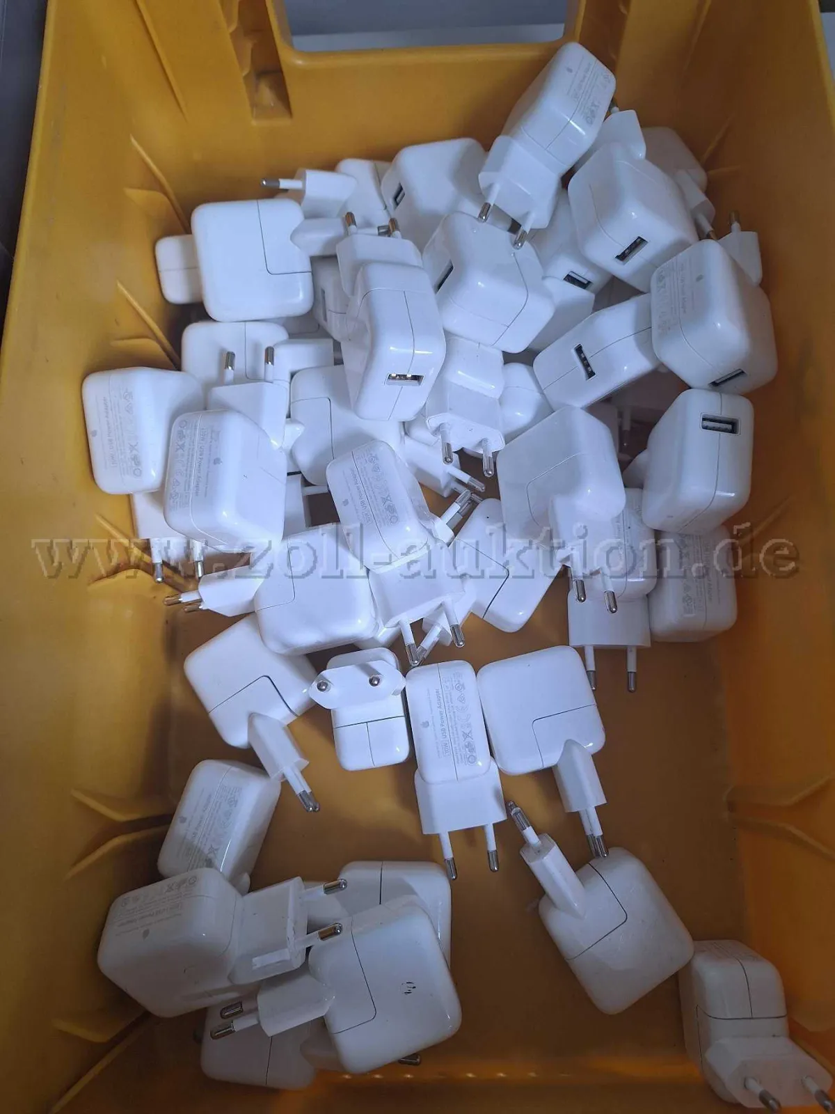 45 Apple 10W USB Power Adapter / USB-voeding