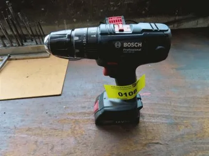 1 cordless drill, make: Bosch, type: GSB 18V-21, 2 x battery, charger