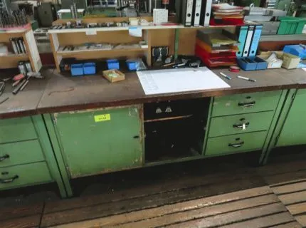 1 workbench, approx. 180 x 90 cm, 2 base cabinets, 1 hinged door, 1 x 3 drawers