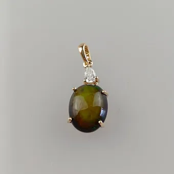 Opal-diamond pendant - yellow gold 585/000 (14 K), natural black opal oval cut 2.68 ct