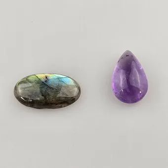 Labradorite 47.53ct and Cabochon Amethyst 52ct GFCO Certified.