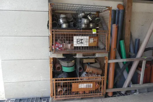2x Gitterbox avec raccords de tuyauterie