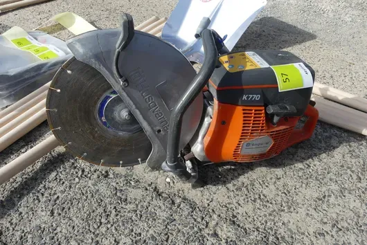 Tronçonneuse Husqvarna