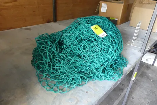Trailer net / transport securing net