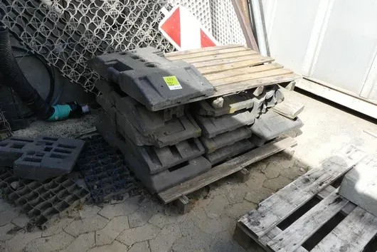 Posten Bakenfüße