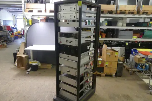 19-inch rack with inserts for scrubbing system (power supplies, PSUs, measurement electronics, industrial PC)