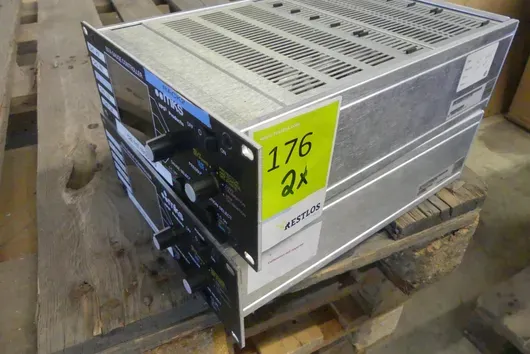 2x MKS - Vacuüm meetbuis controllers