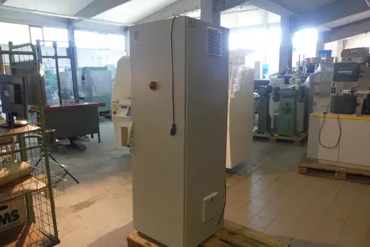 Excelitas Technologies - Burn-in tester in elektrische kast