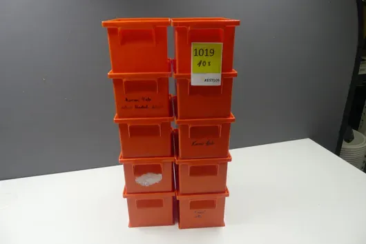 10x stacking boxes, orange