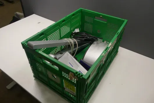 Büroartikel-Sortiment (Schreibtischleuchte, Durable, Magnetoplan)