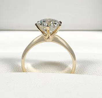 Bague solitaire, or 585.
