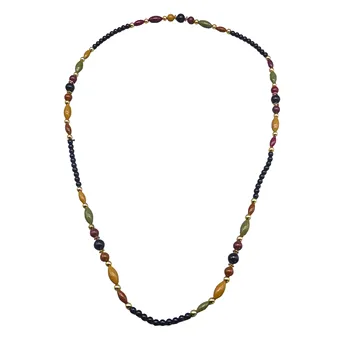 COLLIER INFINI EN PERLES DE DIFFÉRENTES COULEURS.