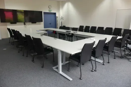 Einrichtung Besprechungszimmer