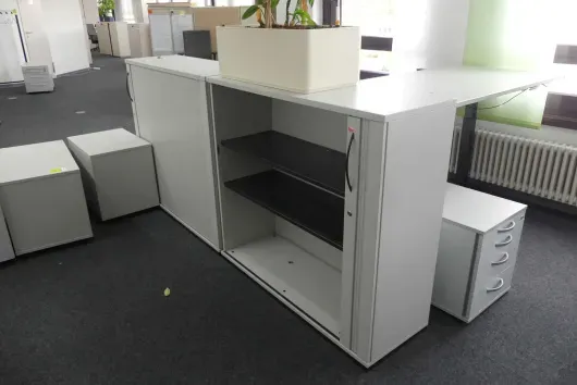2x sideboard
