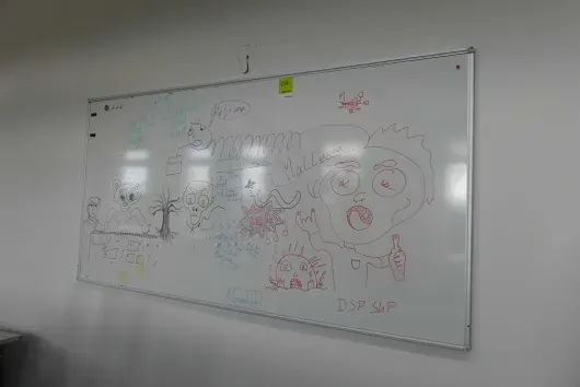 1x Whiteboard