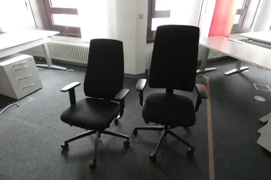 2x bureaustoel